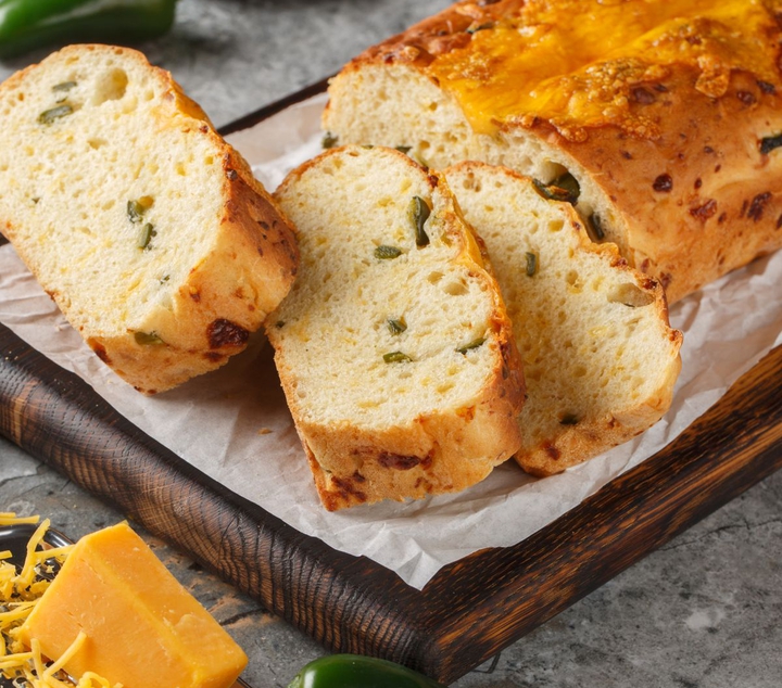 No-Knead Cheesy Jalape&ntilde;o Bread
